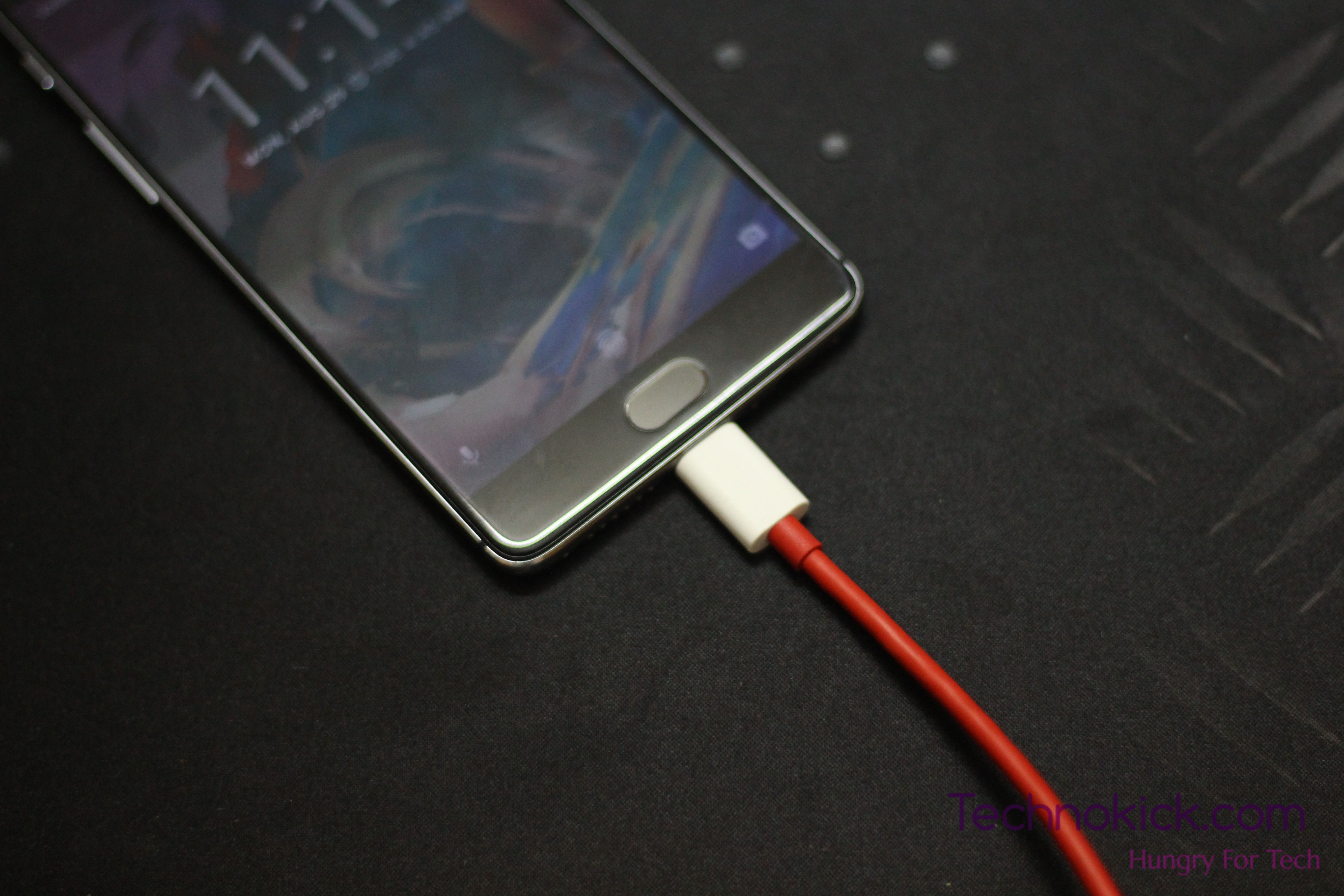 OnePlus 3 not charging
